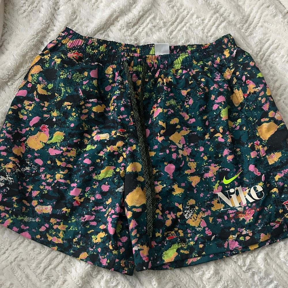 Nike Mens Multicolor Shorts